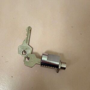 Silver Lock Cylinder with Key